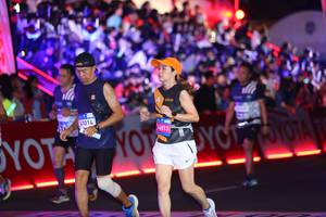 BIB: 41014
                            <button type="button" onclick="openModal(23210139)" class="btn btn-primary btn-sm float-right btn-popup" data-toggle="modal" data-target=".modal-high-quality">
                        <i class="fas fa-shopping-cart"></i> Add to Cart
                    </button>
                                            <button type="button" onclick="isThisMe(23210139, true)" class="btn btn-success btn-sm float-right btn-popup btn-isme hidden" data-toggle="tooltip" data-placement="bottom" title="นี่คือรูปของคุณใช่ไหม คลิกที่นี่เพื่อเอาเข้าอัลบั้ม">
                        <i class="fas fa-plus"></i> Add to album
                    </button>
                    <button type="button" onclick="isThisMe(23210139, false)" class="btn btn-warning btn-sm float-right btn-popup btn-isnotme hidden">
                        <i class="fas fa-ban"></i> Remove from album
                    </button>